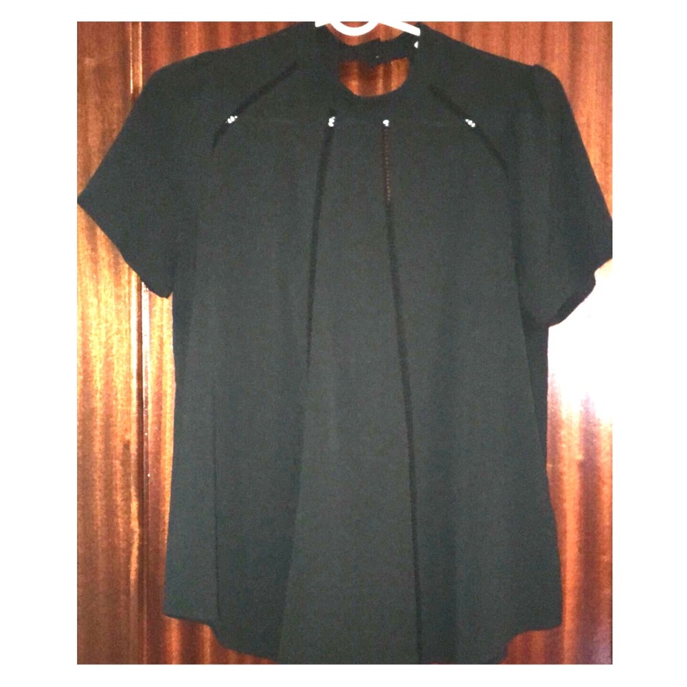 Black flowy top